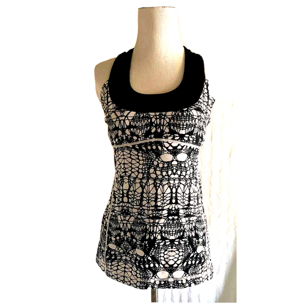 LULULEMON Athletica Scoop Neck Black & White Glacier Lace Tank Top sz 6